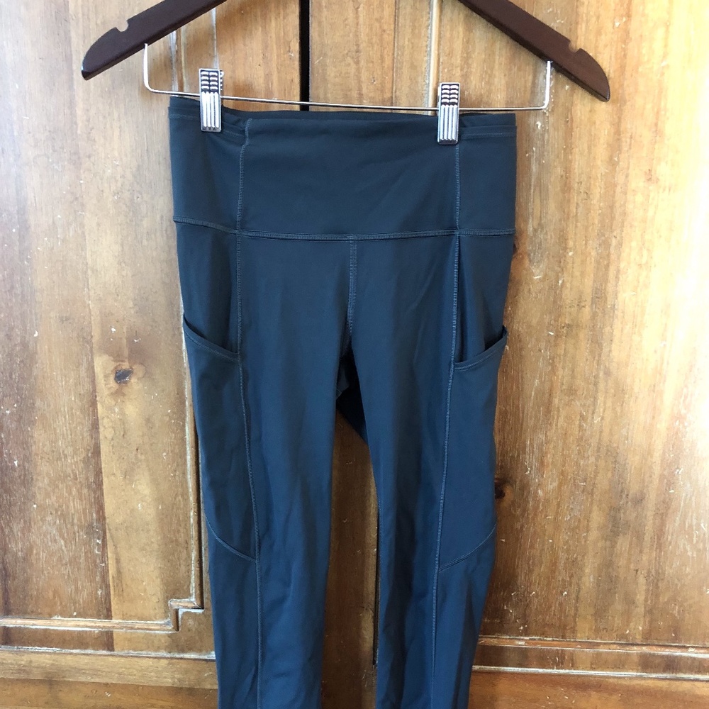 Lululemon fast and free dark gray size 4 high rise legging